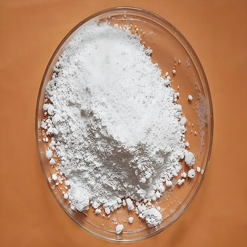 硬脂酸鈣  分子式】Ca(C17H35COO)2【分子量】606【物化性質(zhì)】白色細微粉未，微溶于熱的乙醇，遇強酸分解為硬脂酸和相應(yīng)的鈣鹽，在空氣中易吸潮?！井a(chǎn)品質(zhì)量】采用化工行業(yè)標(biāo)準(zhǔn)HG/T242&hellip;